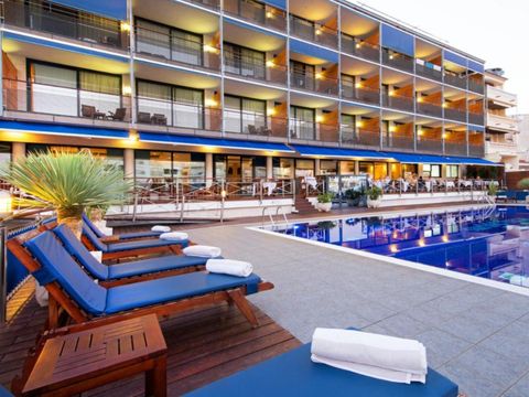 Pierre & Vacances Hotel Port Salins Empuriabrava - Girona