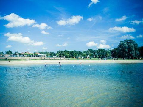 Europe Tents 't Strandheem - Camping Westerkwartier - Image N°2