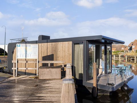 Waterhuisjes Lemmer - Friesische Seen