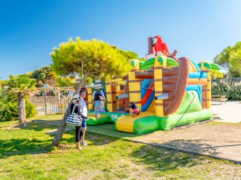 Camping Paradis A La Corniche - Charente-Maritime