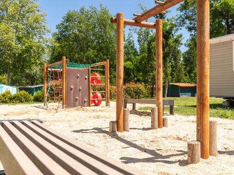 Camping Le Château de Galaure - Drome