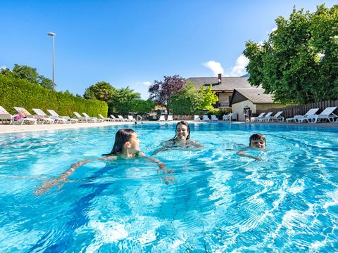 Camping Romanée - la Ferme de la Serraz - Haute-Savoie