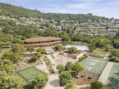 Camping Versants (anciennement Parc des Chênes) - Var