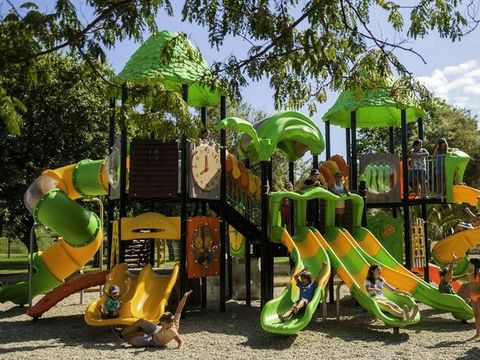 Camping Marina d'Erba Rossa - Northern Corsica