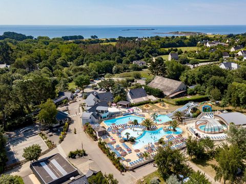 Camping Sandaya Les Deux Fontaines  - Finistère