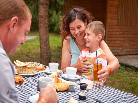 Camping  Le Parc des Roches - Essonne 