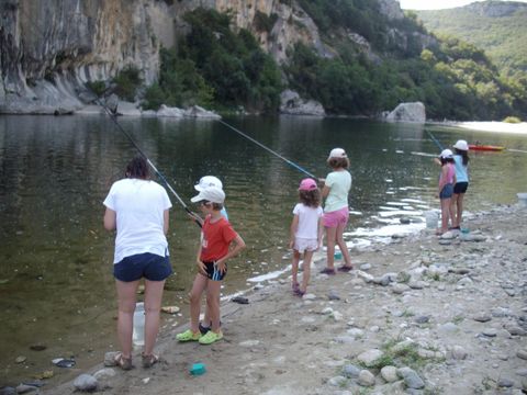 Camping Domaine Des Blachas - Ardèche