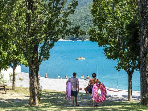 Camping L'Ecrin du Lac - Hautes-Alpes - Image N°13