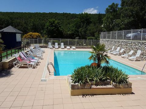 %strongStart%Aquatic%strongEnd% area