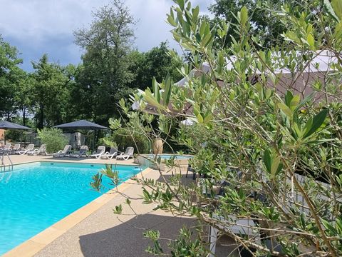 Camping La Chêneraie **** - Lot