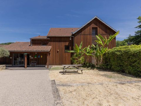 Camping Les Deux Vallees - Dordogne