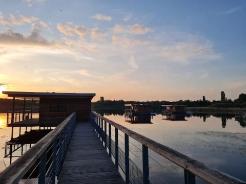 Camping La Tour Du Stock - Moselle
