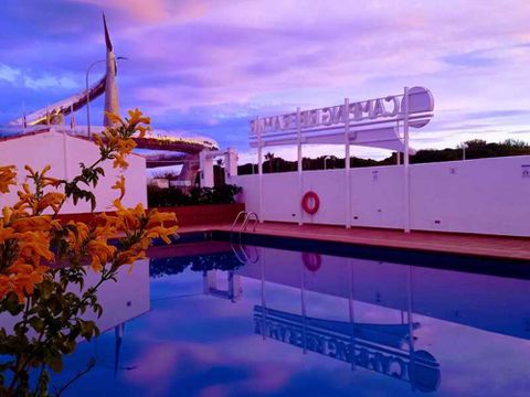 %strongStart%Aquatic%strongEnd% area