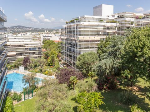 Pierre & Vacances Residence Le Tanit - Alpes-Maritimes