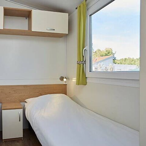 Mobile home 6 persons - Mobile-home | Premium | 3 Bedrooms | 6 Pers. | Raised terrace | 2 bathrooms | Air-con.