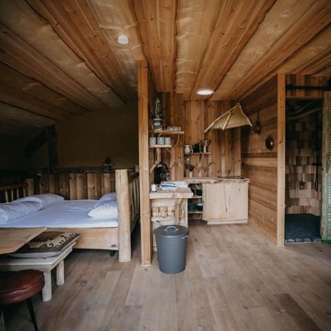 UNUSUAL ACCOMMODATION 6 people - Tiny house Hobbit with hot tub