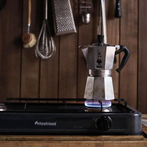 UNUSUAL ACCOMMODATION 5 people - Tiny house Water cabin with hot tub