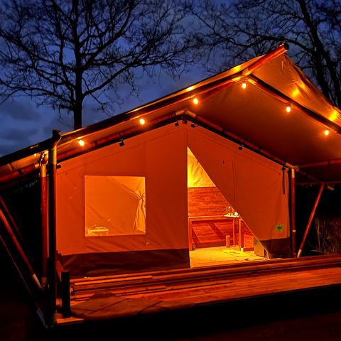 Canvas and wooden tent 4 persons