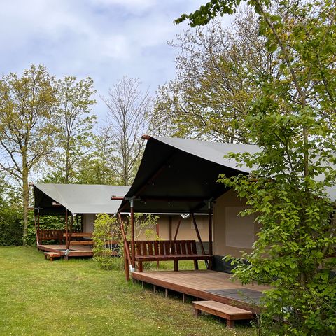 Canvas and wooden tent 4 persons
