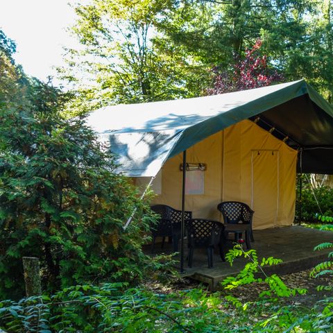 Canvas and wooden tent 6 persons - Holiday park Herperduin - Safari tent 6 persons
