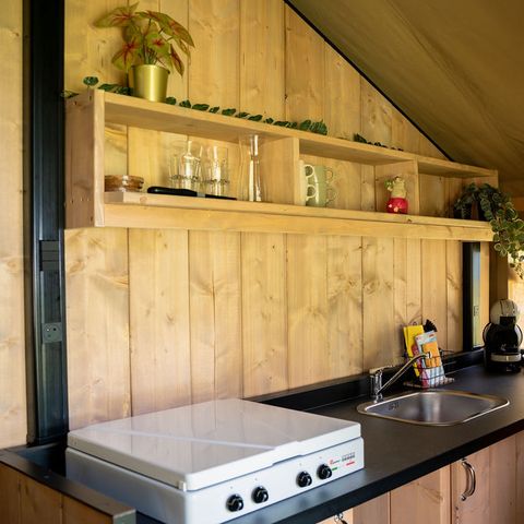 Canvas and wooden tent 4 persons - Lake Lodge incl. sanitary facilities