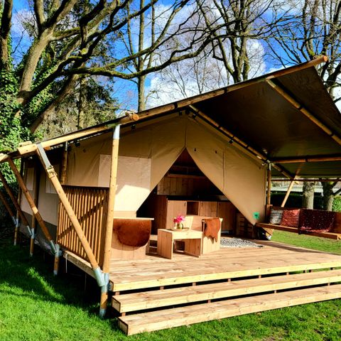 Canvas and wooden tent 4 persons - Lake Lodge incl. sanitary facilities