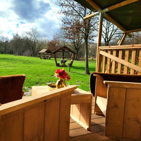 Canvas and wooden tent 4 persons - Lake Lodge incl. sanitary facilities