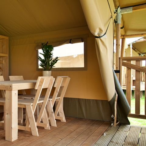Canvas and wooden tent 4 persons - including sanitary facilities