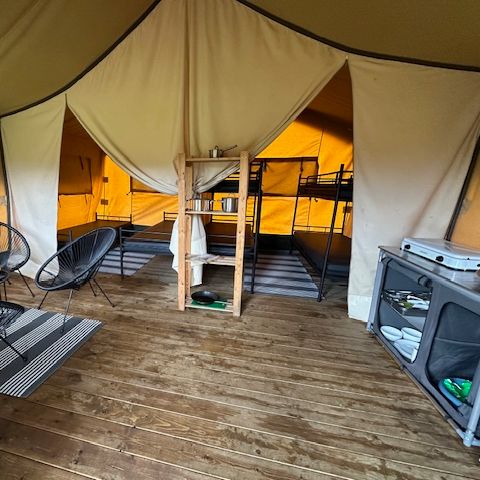 CANVAS AND WOOD TENT 6 people