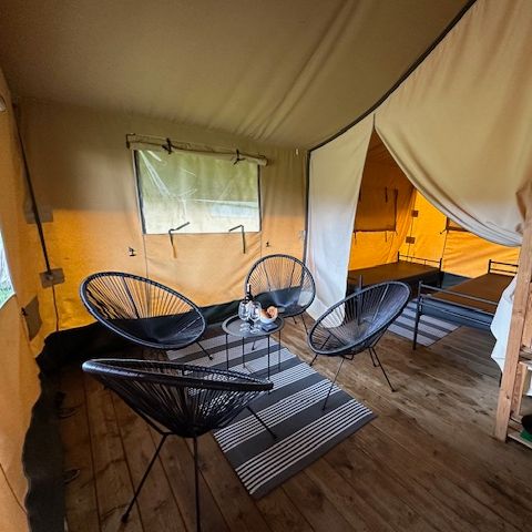 CANVAS AND WOOD TENT 6 people
