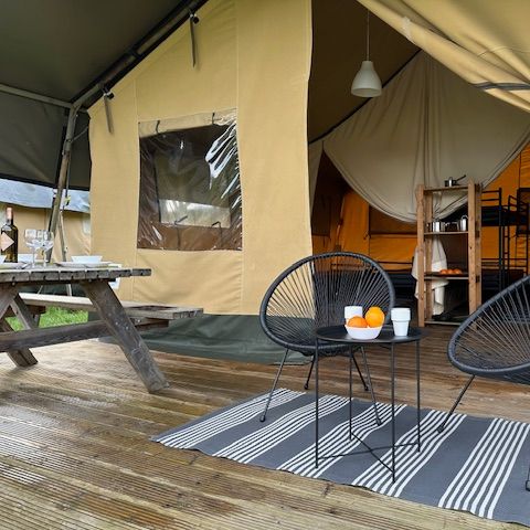 CANVAS AND WOOD TENT 6 people