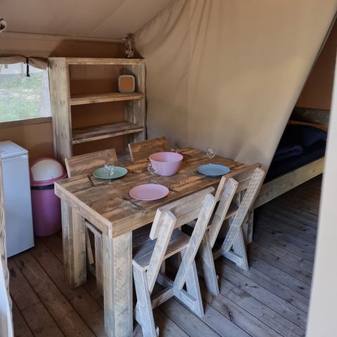 Canvas and wooden tent 4 persons