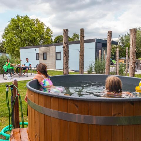 LODGE 4 people - Dike with hot tub & sauna