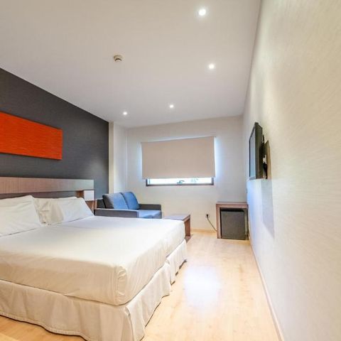 BEDROOM 2 people - Hotelroom Family Room (2 adults + 2 children)