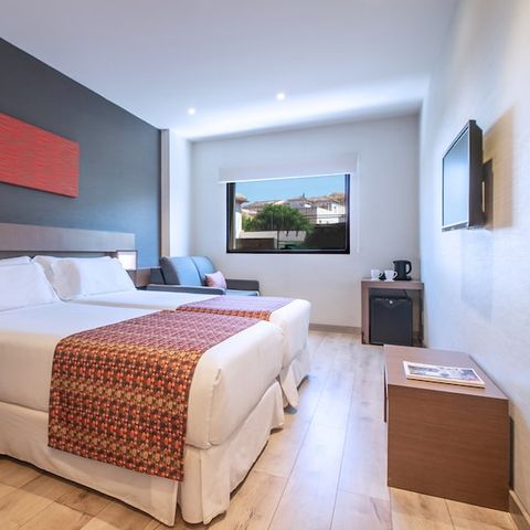 Bedroom 3 persons - Hotel room (+ 1 child under 12)