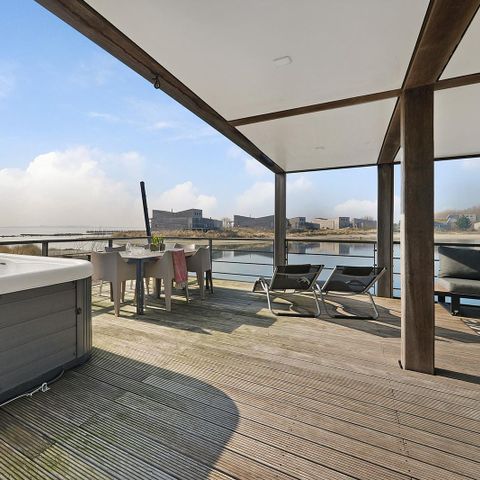 Villa 4 persons - Super VIP 5