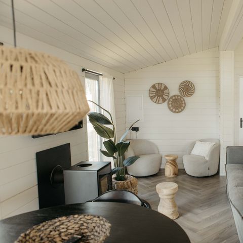 CHALET 5 people - Lake House Scandi with hot tub