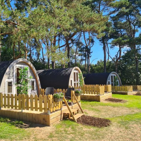 UNUSUAL ACCOMMODATION 2 people - Woodlodge