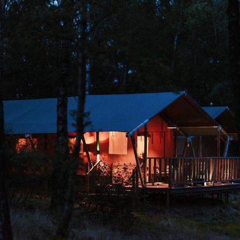 Canvas and wooden tent 5 persons - Glamping tent