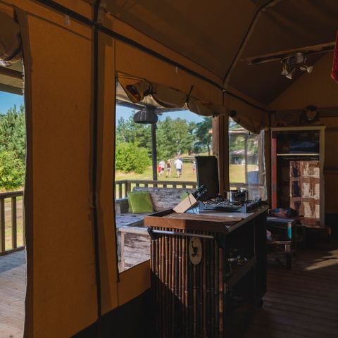 Canvas and wooden tent 5 persons - Glamping tent