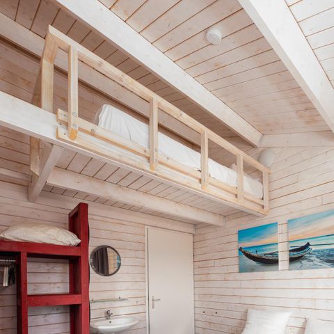 HOUSE 18 people - Family house with hot tub + Log cabins