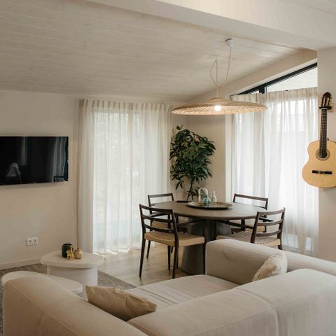 LODGE 5 people - The Hills with hot tub & sauna