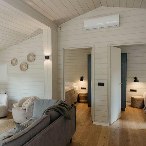 LODGE 4 people - Hill Top Scandi with Sauna