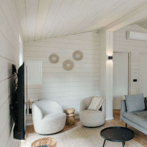 LODGE 4 people - Hill Top Scandi with Sauna