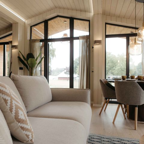 LODGE 5 people - Panorama Lake House Scandi with hot tub