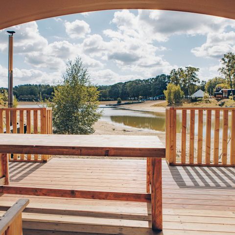 Canvas and wooden tent 4 persons - Glamfield Lodge Deluxe with hot tub