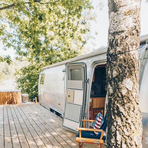 Accommodation 2 persons - Airstream with a hot tub