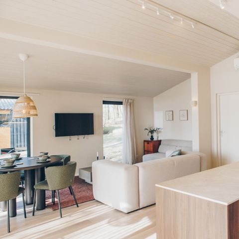 Lodge 5 persons - Beachside Scandi with hot tub