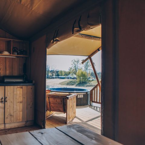 Lodge 6 persons - Glamfield Premium with hot tub