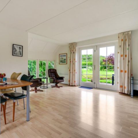 HOUSE 4 people - Song Thrush Comfort